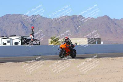 media/Nov-06-2023-Moto Forza (Mon) [[ce023d0744]]/4-Beginner Group/Session 4 (Finish Line Checker)/